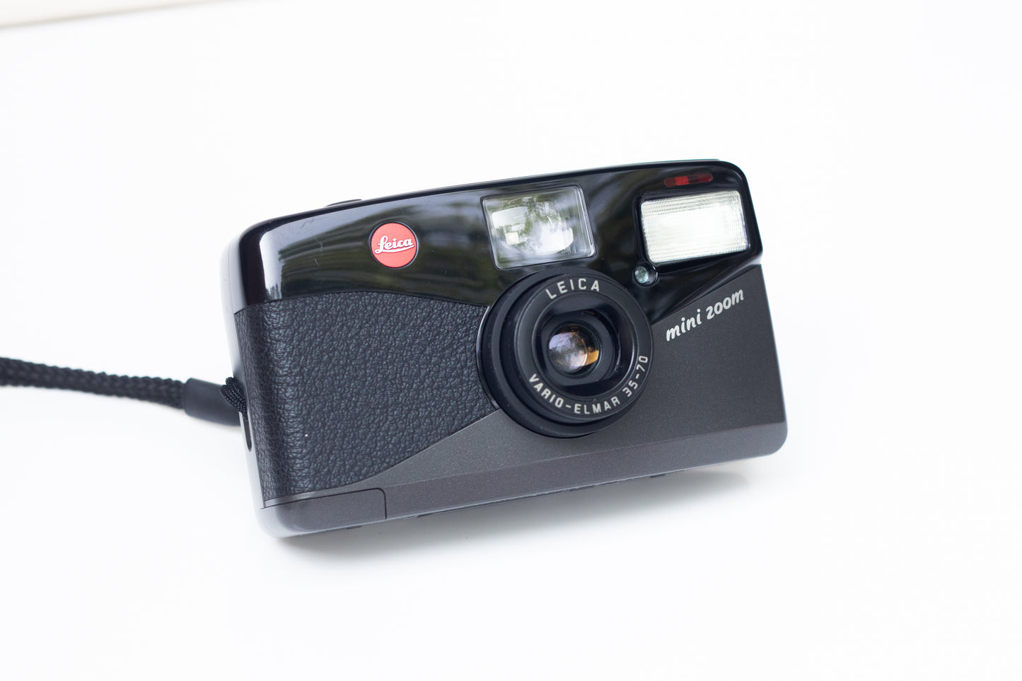 Leica Mini Zoom | 35mm High End Point and Shoot | Film Camera | Top Mint Condition | With Manuals and Case