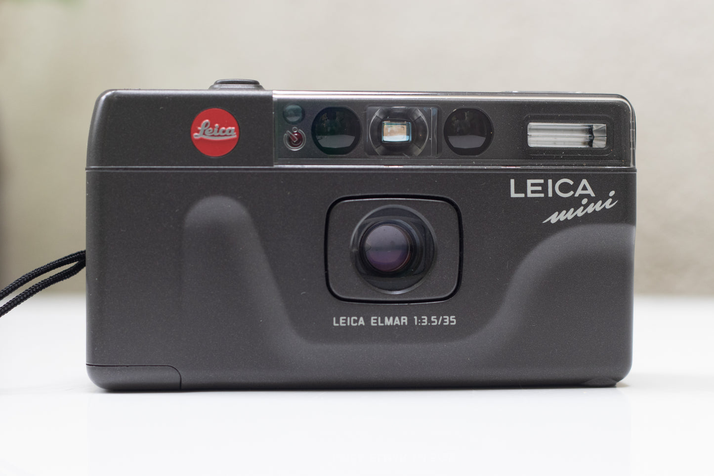 Leica Mini High End Point & Shoot | Top Mint, Fully Working | In Leica Case
