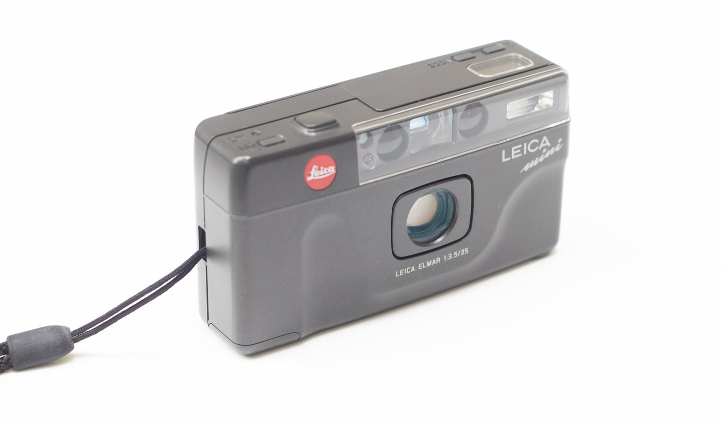 Leica Mini High End Point & Shoot | Top Mint, Fully Working | In Leica Case
