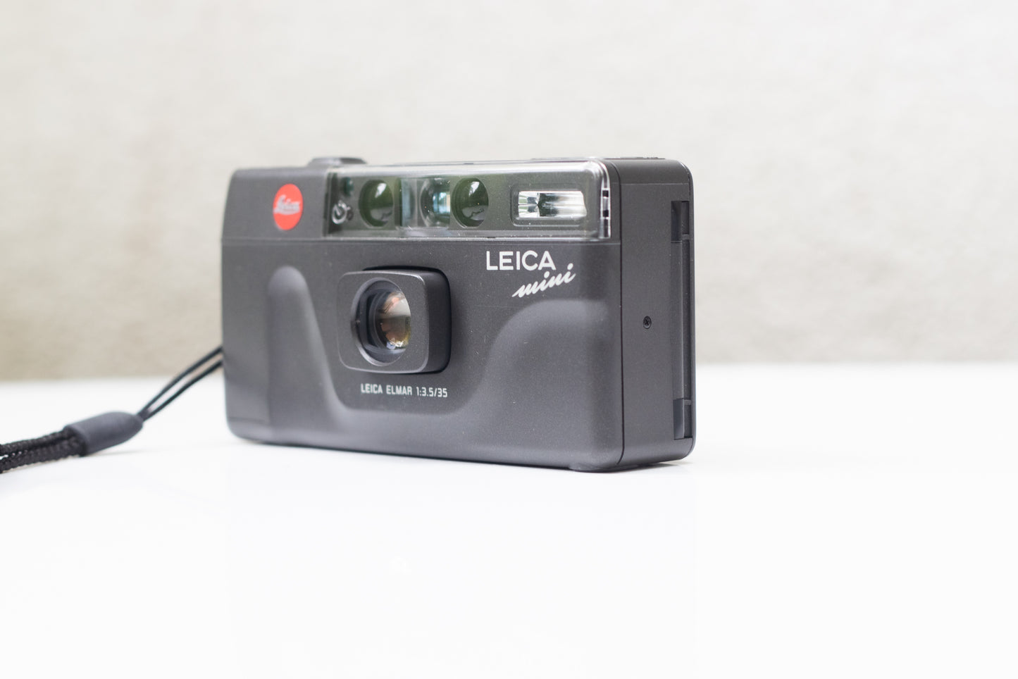Leica Mini High End Point & Shoot | Top Mint, Fully Working | In Leica Case
