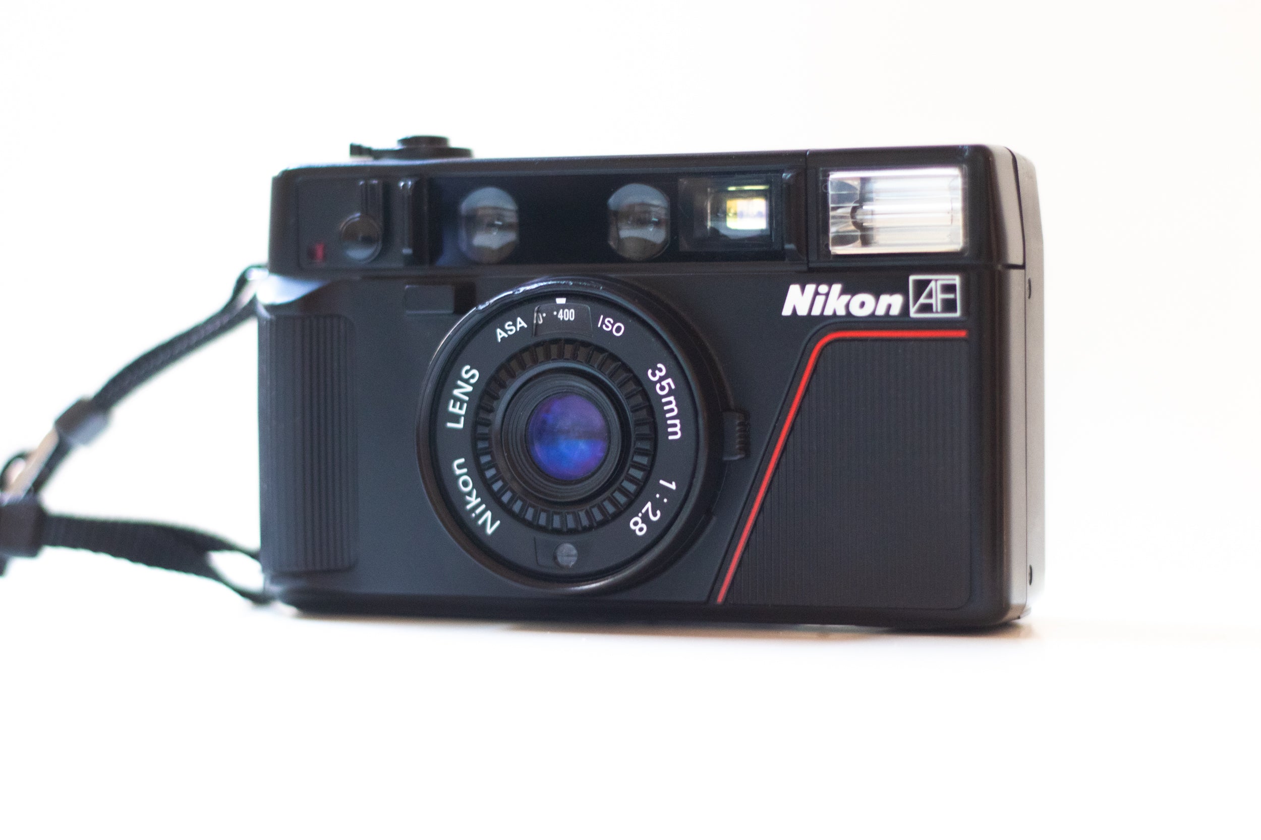 状態B程度コンパクトフィルムカメラ Nikon L35 AF ピカイチ ISO1000