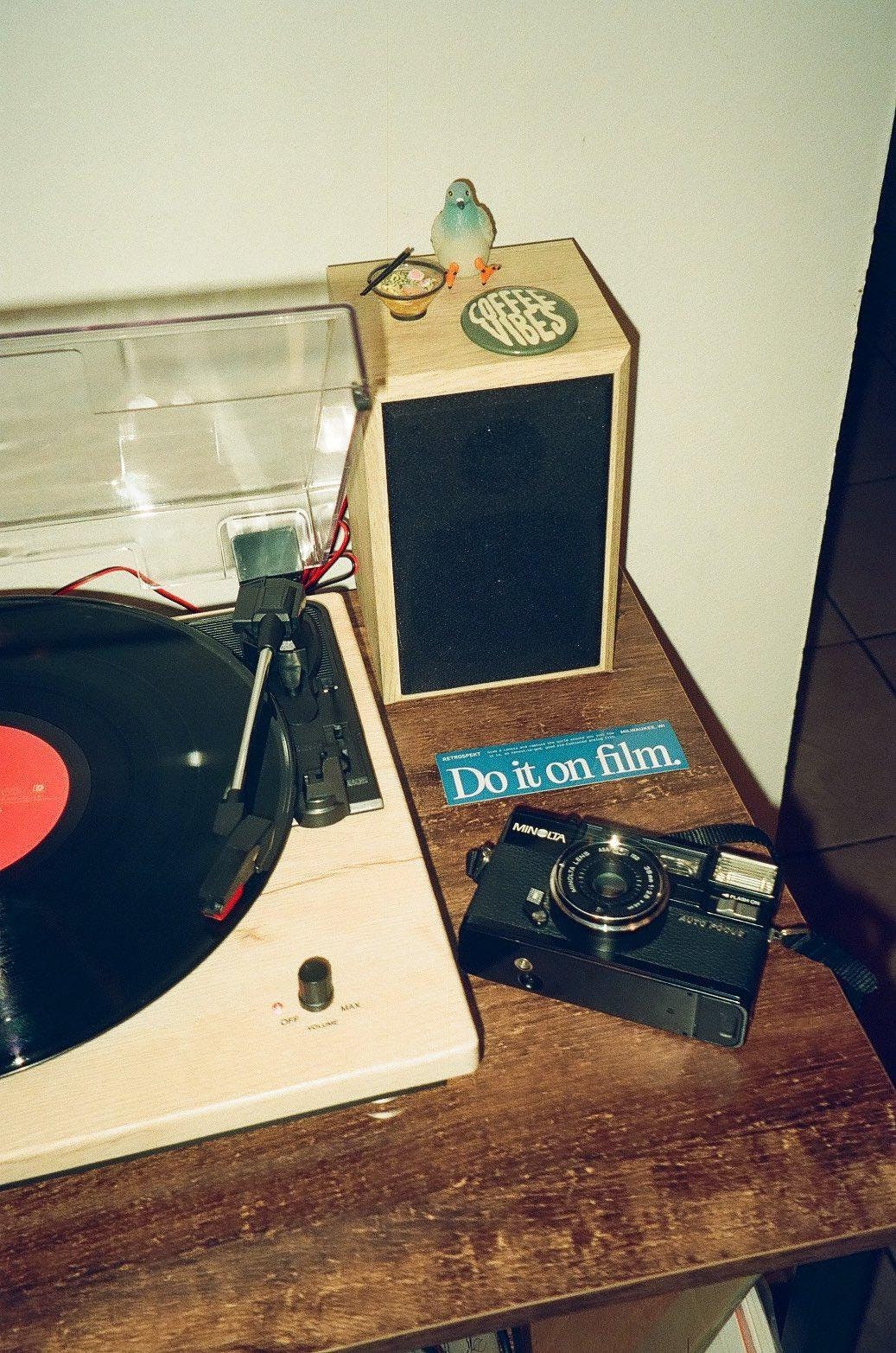 Minolta Hi-Matic AF2 Point & Shoot film Camera | Sharp Lens, Ready to Shoot kit