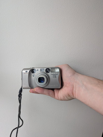 Minolta Freedom Zoom 115 Date | Classic 35mm Point & Shoot Film Camera | Beginner Friendly !