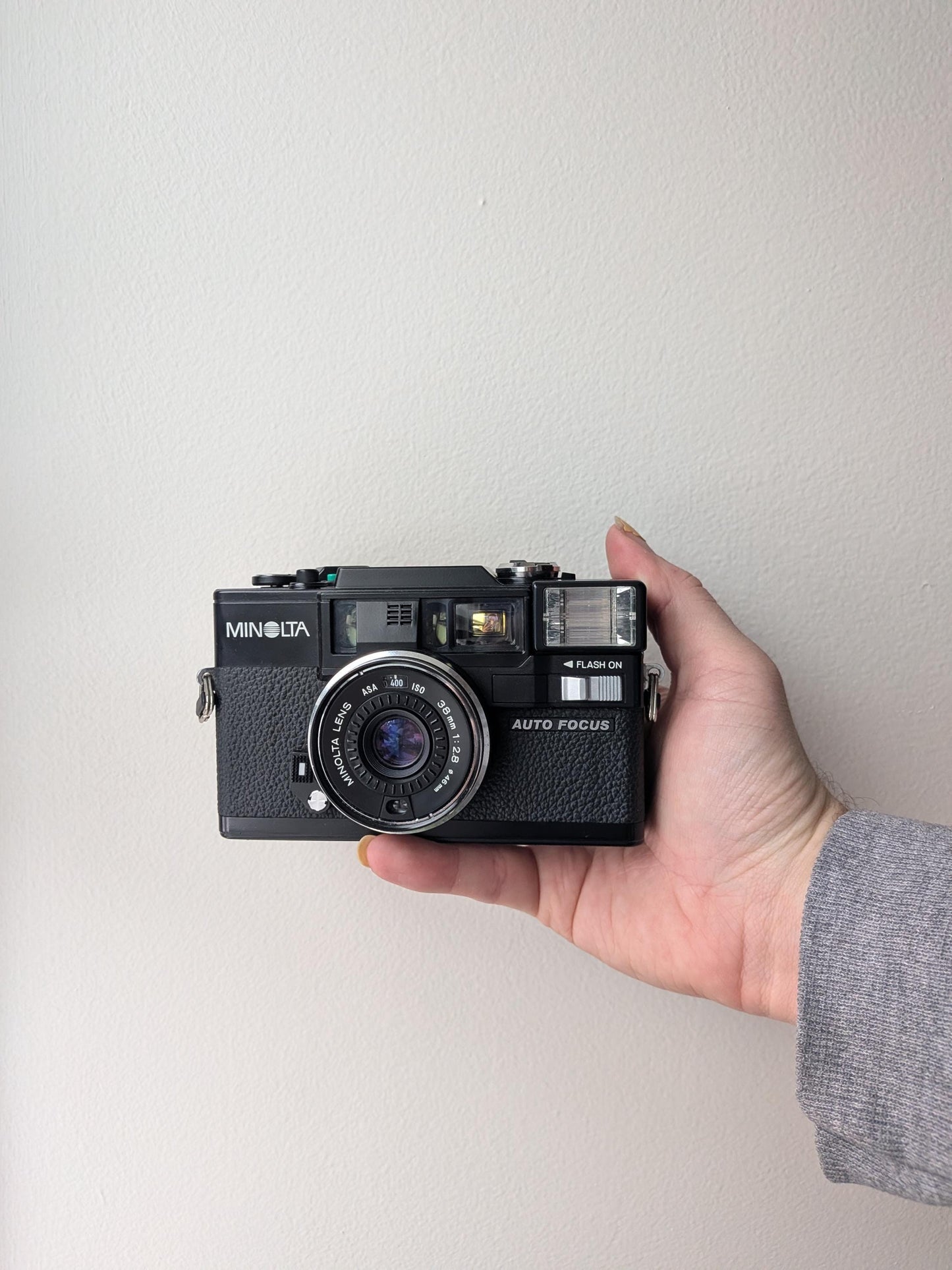 Minolta Hi-Matic AFD (AF2 with Date Top) 35mm Film Camera | Point & Shoot