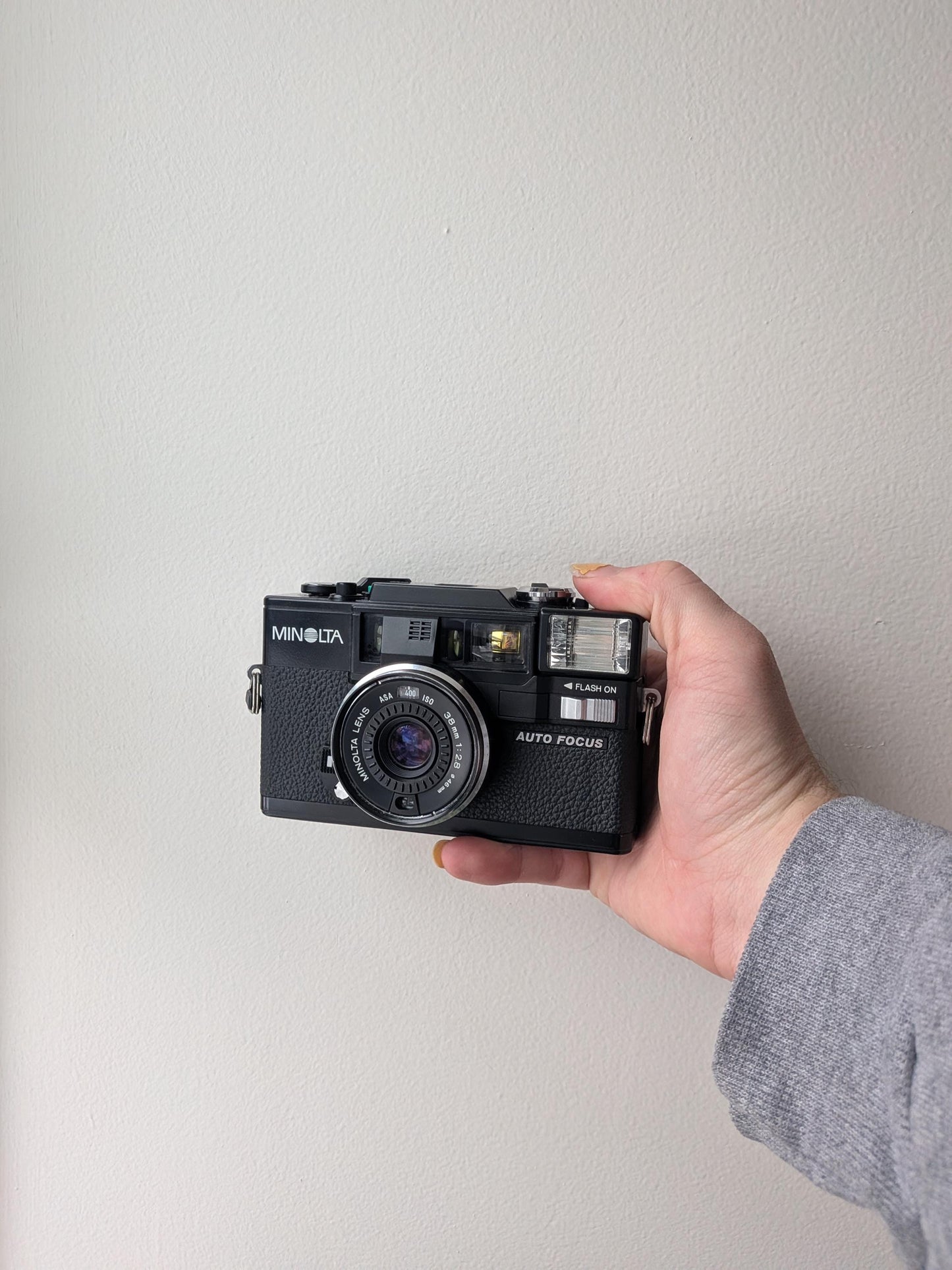 Minolta Hi-Matic AFD (AF2 with Date Top) 35mm Film Camera | Point & Shoot