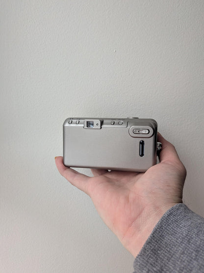 Minolta Freedom Zoom 115 Date | Classic 35mm Point & Shoot Film Camera | Beginner Friendly !