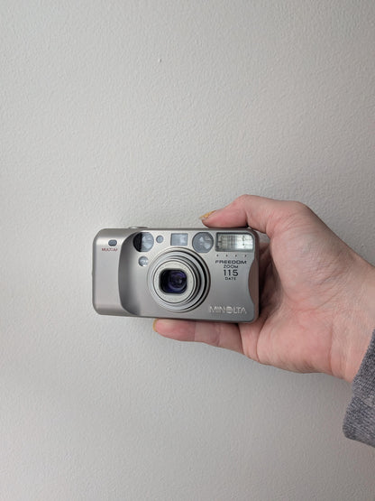 Minolta Freedom Zoom 115 Date | Classic 35mm Point & Shoot Film Camera | Beginner Friendly !