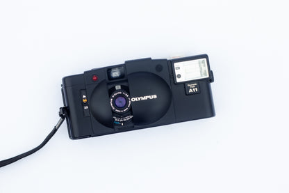 Olympus XA-2